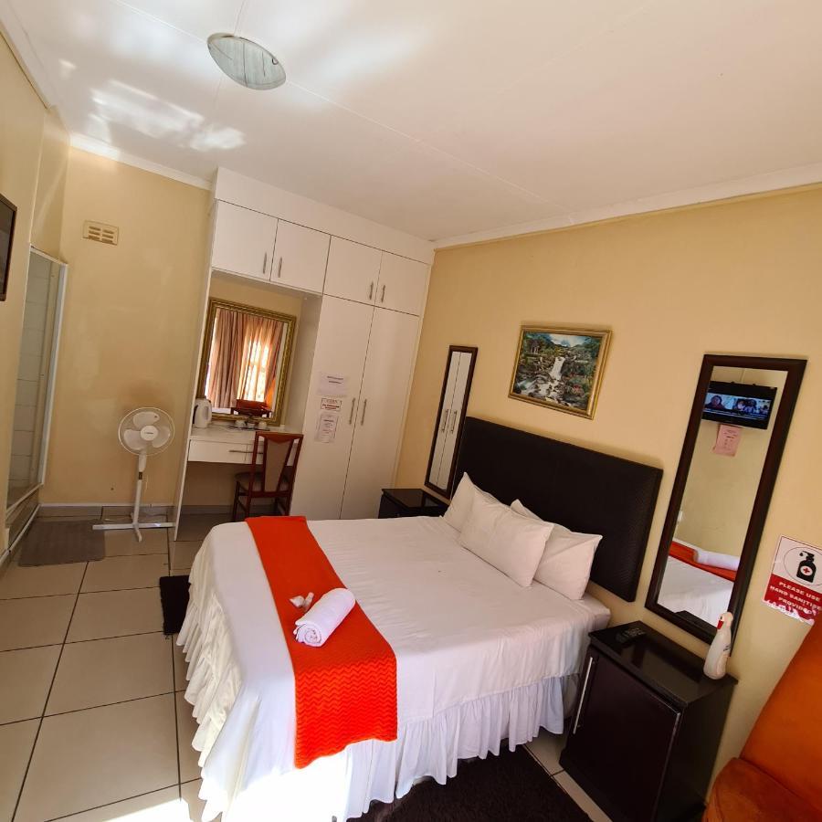 Ethen Guesthouse Polokwane Exterior foto